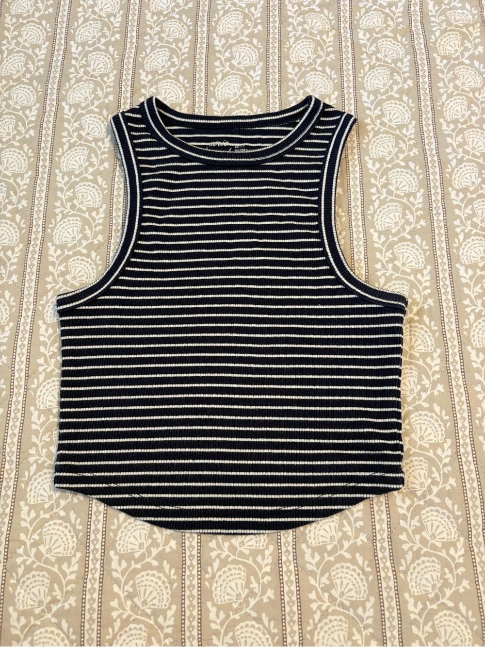 Arie Stripped Ribbed Cropped Top - Dark blue & White